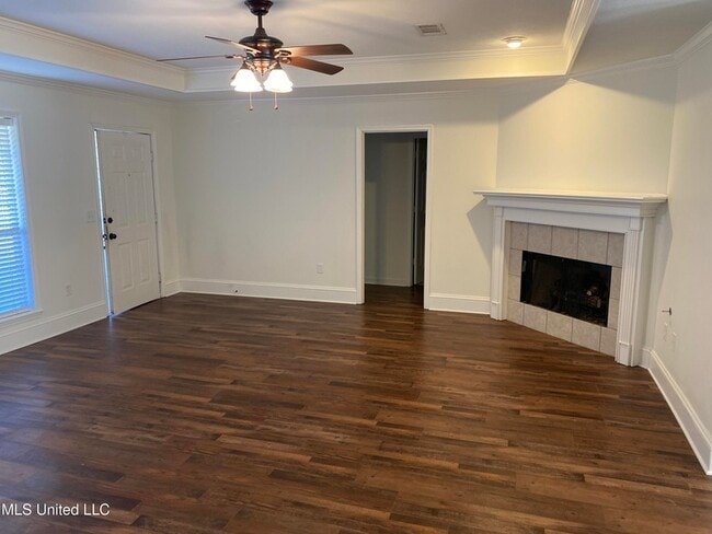 Building Photo - 209 Cherrybark Ln