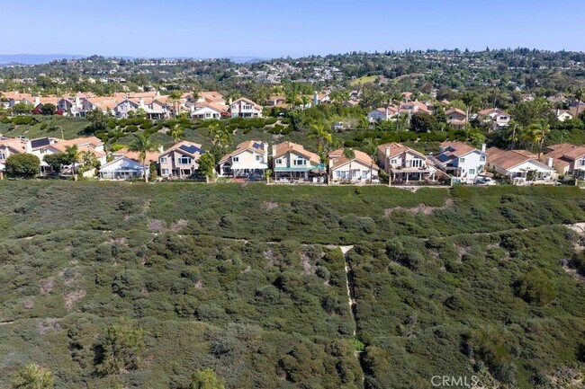 Building Photo - 28921 Via Pasatiempo