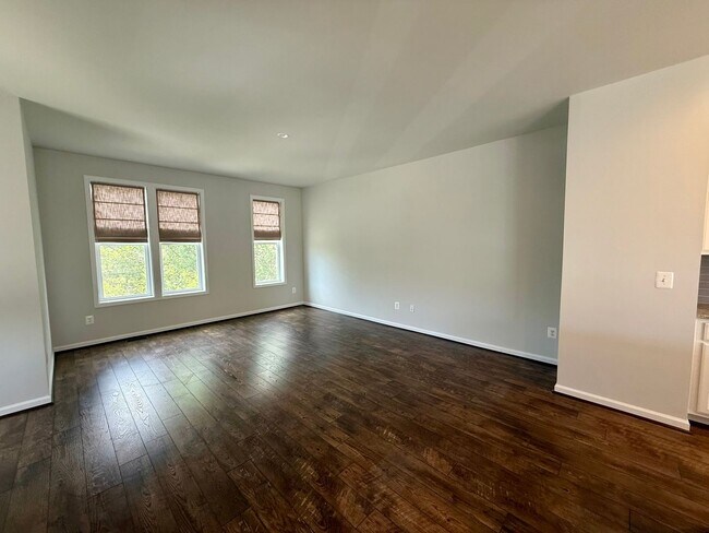 Building Photo - 2617 Avinity Pl