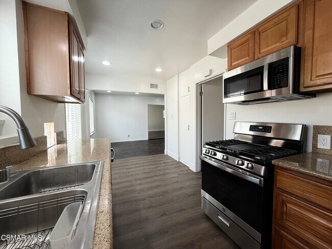 Building Photo - 8101 Sunny Brae Ave