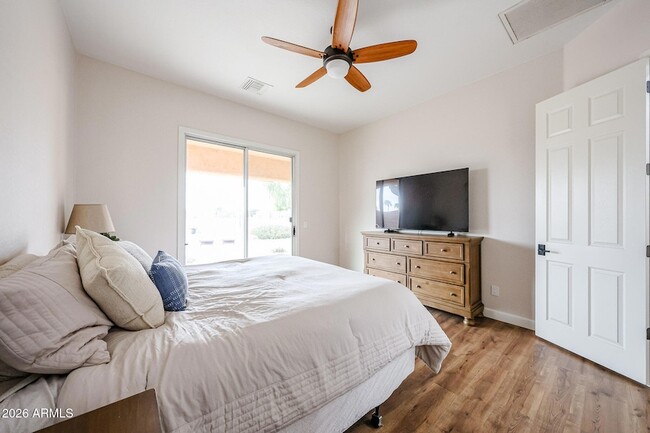 Building Photo - 14383 W Monte Vista Rd