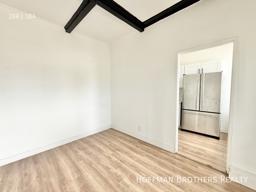 Building Photo - 1801 N Kingsley Dr