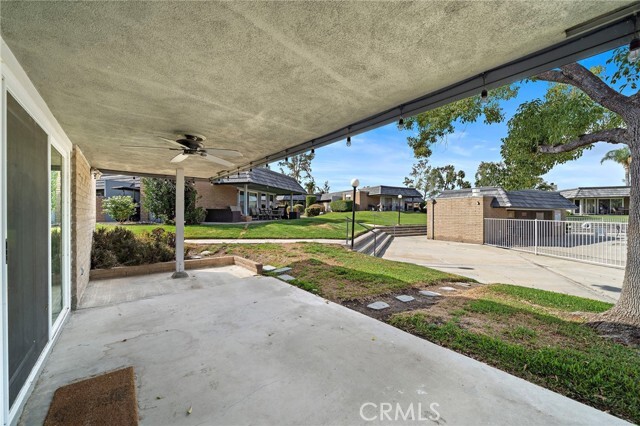 Building Photo - 22400 Canyon Club Dr