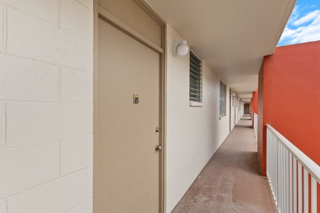 Building Photo - Upgraded 2-Bed Condo Steps from Ala Moana ...