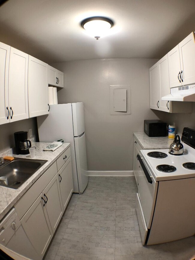 Building Photo - 4 N Hamilton St