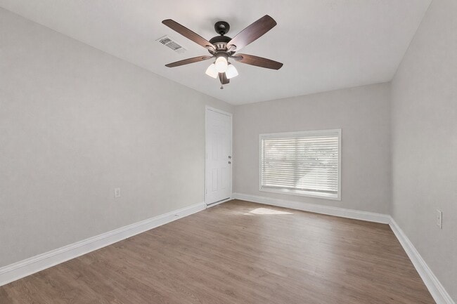 Building Photo - 3823 Florinda St