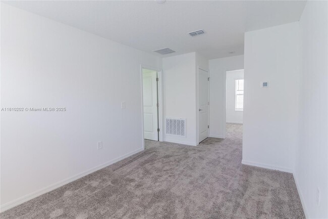 Building Photo - 934 Cattleman St