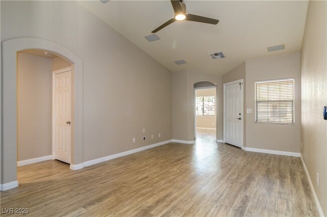 Building Photo - 8688 Little Fox St