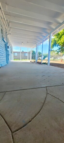 Building Photo - 5862 S Aldorn Dr