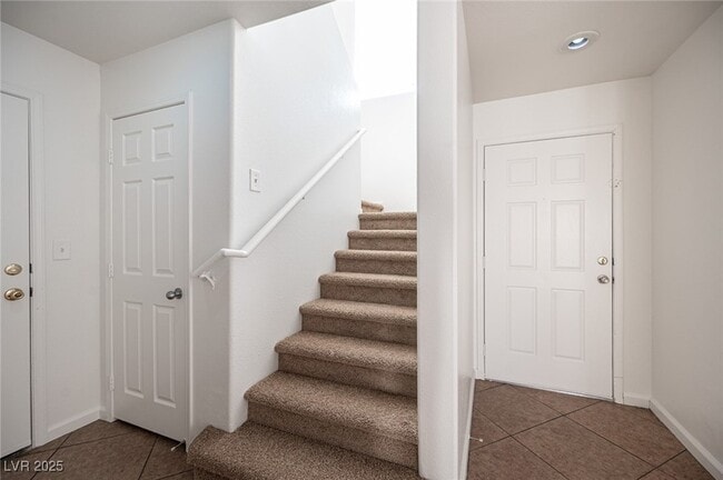 Building Photo - 5928 Strayhorn Ct