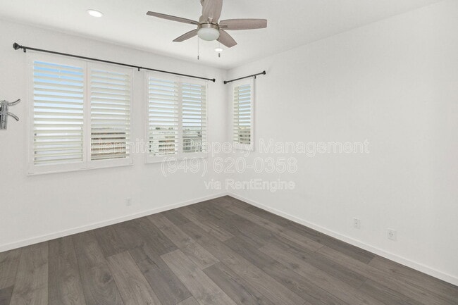 Building Photo - 341 Magnet