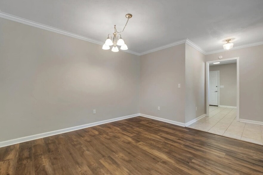 Building Photo - 550 Teal Ln