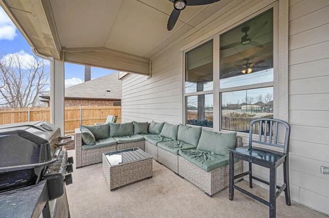 Building Photo - 6024 Beachview Ln