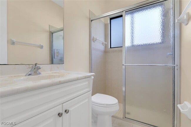 Building Photo - 12500 Fairmont Dr