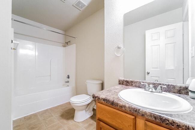 Building Photo - 16765 Wellhouse Dr