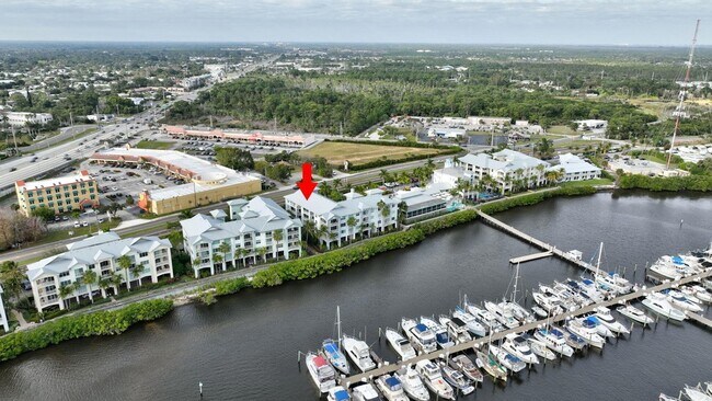 Building Photo - 875 NW Flagler Ave