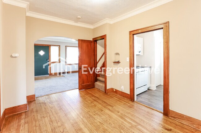 Building Photo - 3123 Fontenelle Blvd