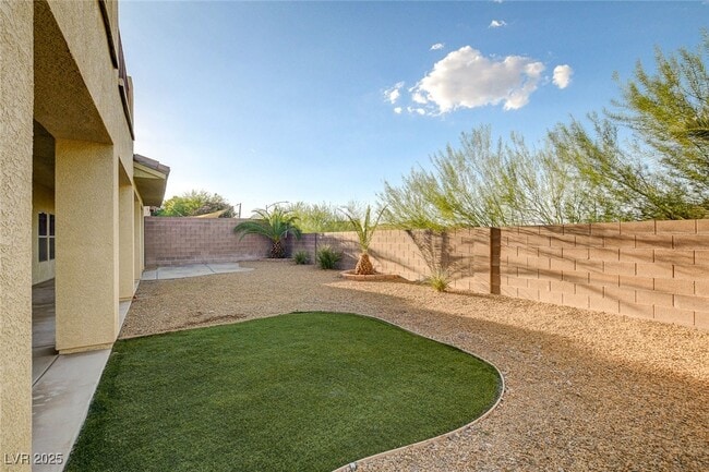 Building Photo - 1068 Riddle Glen St