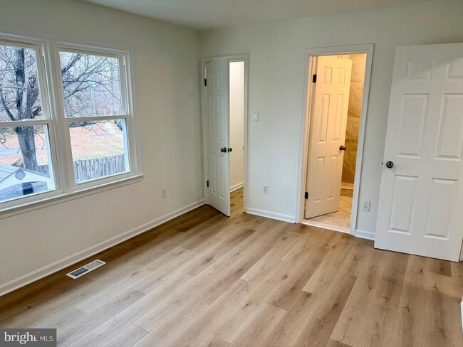 Building Photo - 9618 Inverary Ct