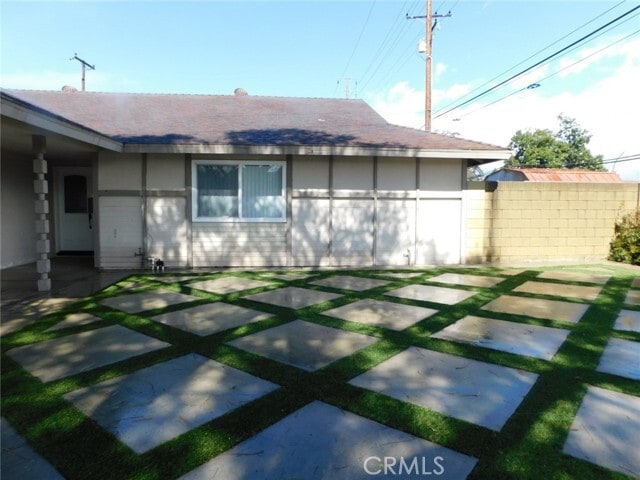 Building Photo - 835 E Culver Ave