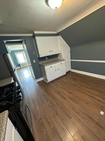 Building Photo - 123 N 7th Ave