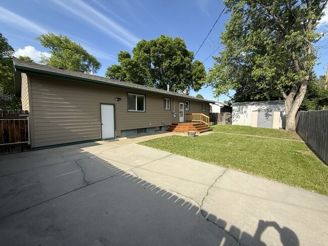 Building Photo - 1436 Avenue D