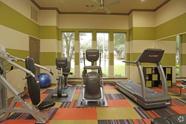 FITNESS CENTER - Camden Legacy Creek