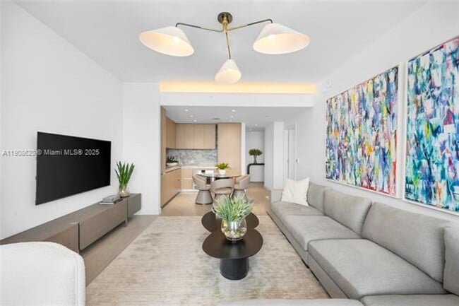 Building Photo - 500 Alton Rd