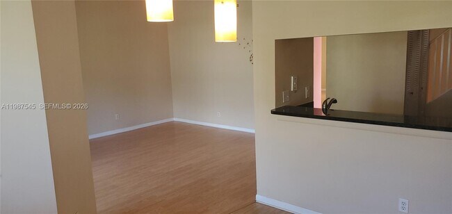 Building Photo - 1103 Coral Club Dr