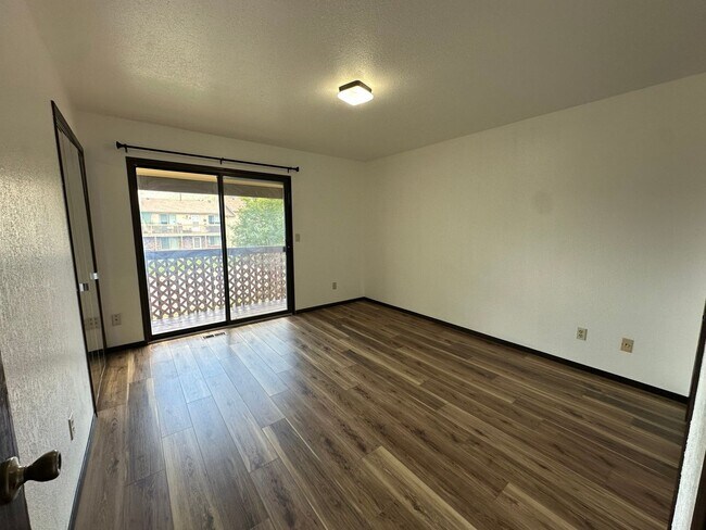 Building Photo - 6947 Peyote Way