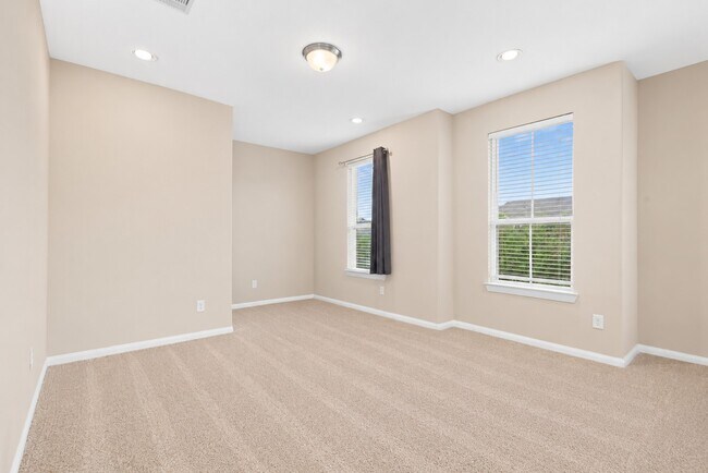 Building Photo - 22503 Miramar Bend Dr