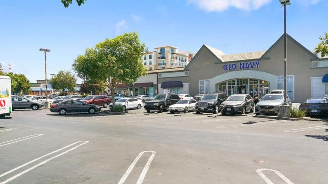 Building Photo - 1130 Edgewood Rd