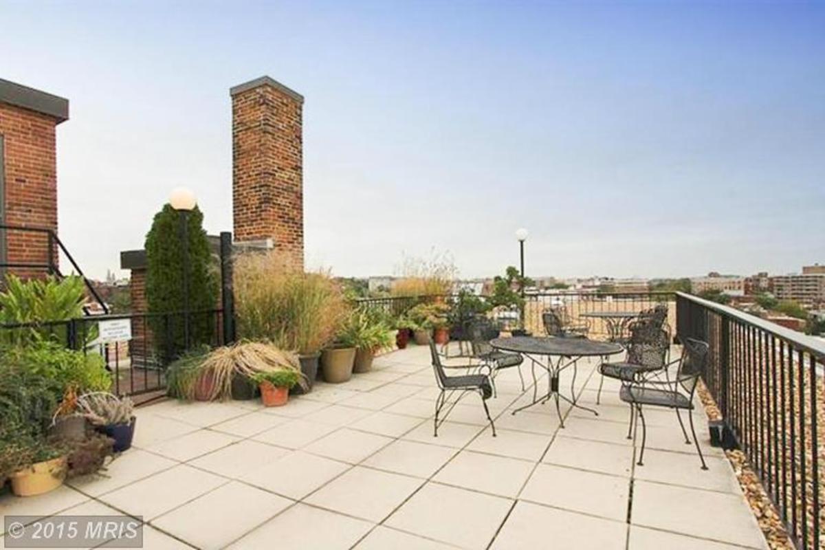 Building Photo - 1825 T St NW