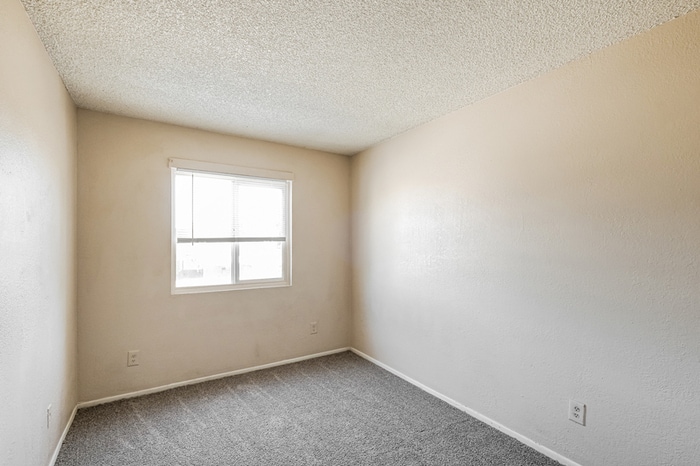 Building Photo - 4625 W Thomas Rd