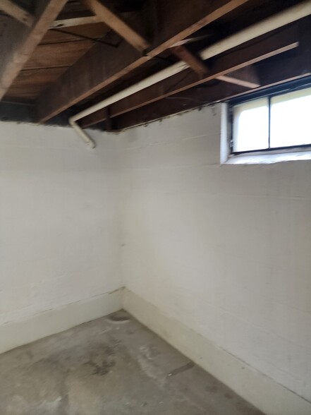 Building Photo - 208 Pierson Blvd