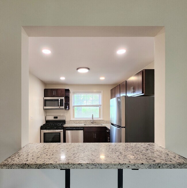 Building Photo - 4242 W Nelson St