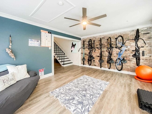 Building Photo - 4836 Huron Dr