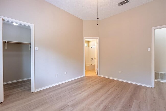 Building Photo - 1702 Verbena Way