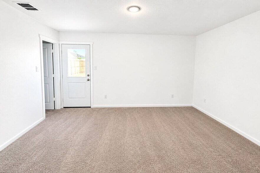 Building Photo - 6626 Coquina Cv