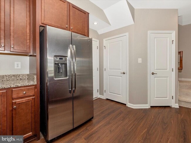 Building Photo - 10020 Beerse St