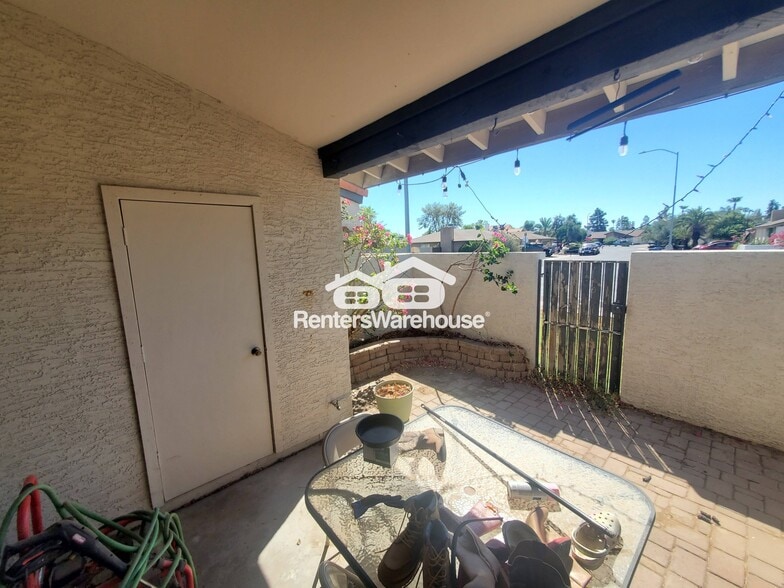 Building Photo - 1718 S Longmore