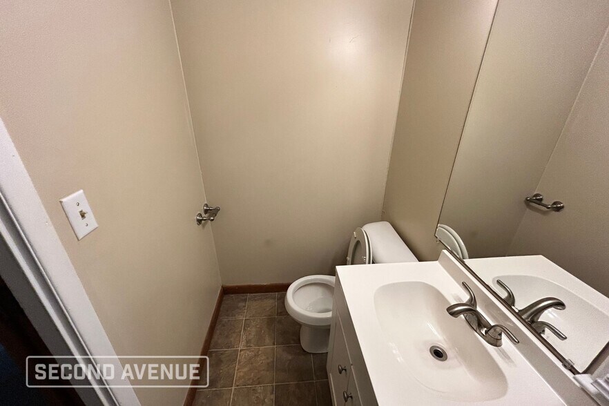 Building Photo - 296 Channing Dr