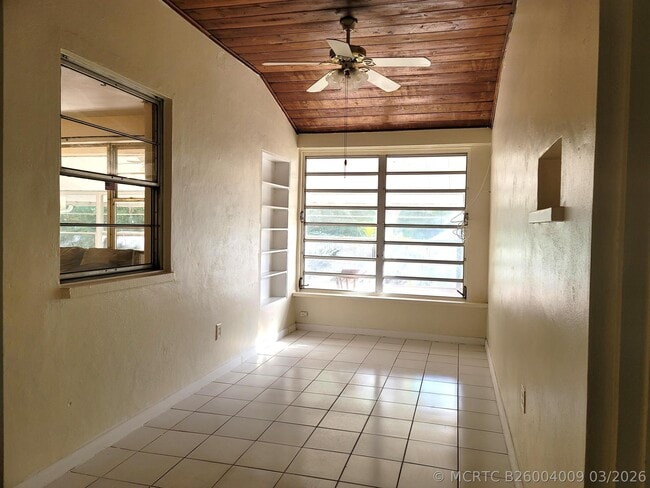 Building Photo - 4362 W Midway Rd
