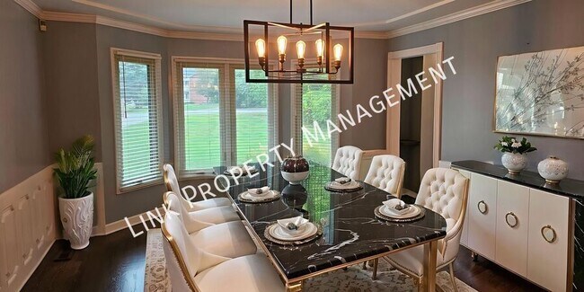 Building Photo - 7701 Elizabeth Way Dr