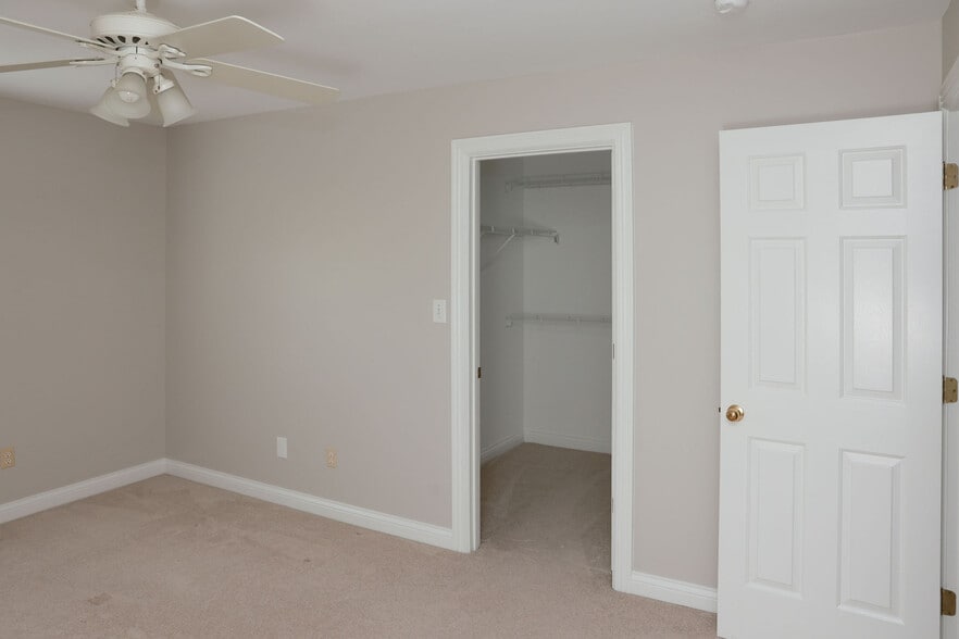 Building Photo - 3288 Snaffle Rd