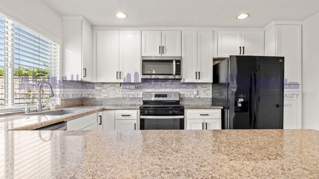 Building Photo - Spacious 4BR/3BA Home with Garage & Private Yard in Prime East Chula Vista