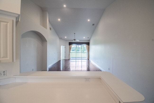 Building Photo - Gated Grasslands Community - 3/2 with a Balcony