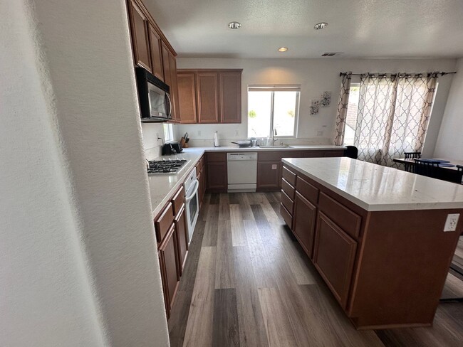 Building Photo - 84684 Lago Brezza