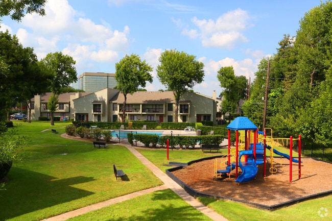 Exterior - Woodcreek Hollister Apartments