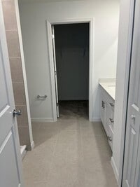 Building Photo - 19501 Fairhill Ct